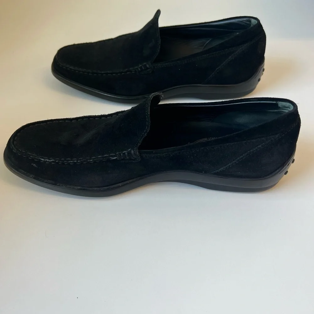 Tod’s Men’s Suede Loafer. Excellent Condition. Size 7.5